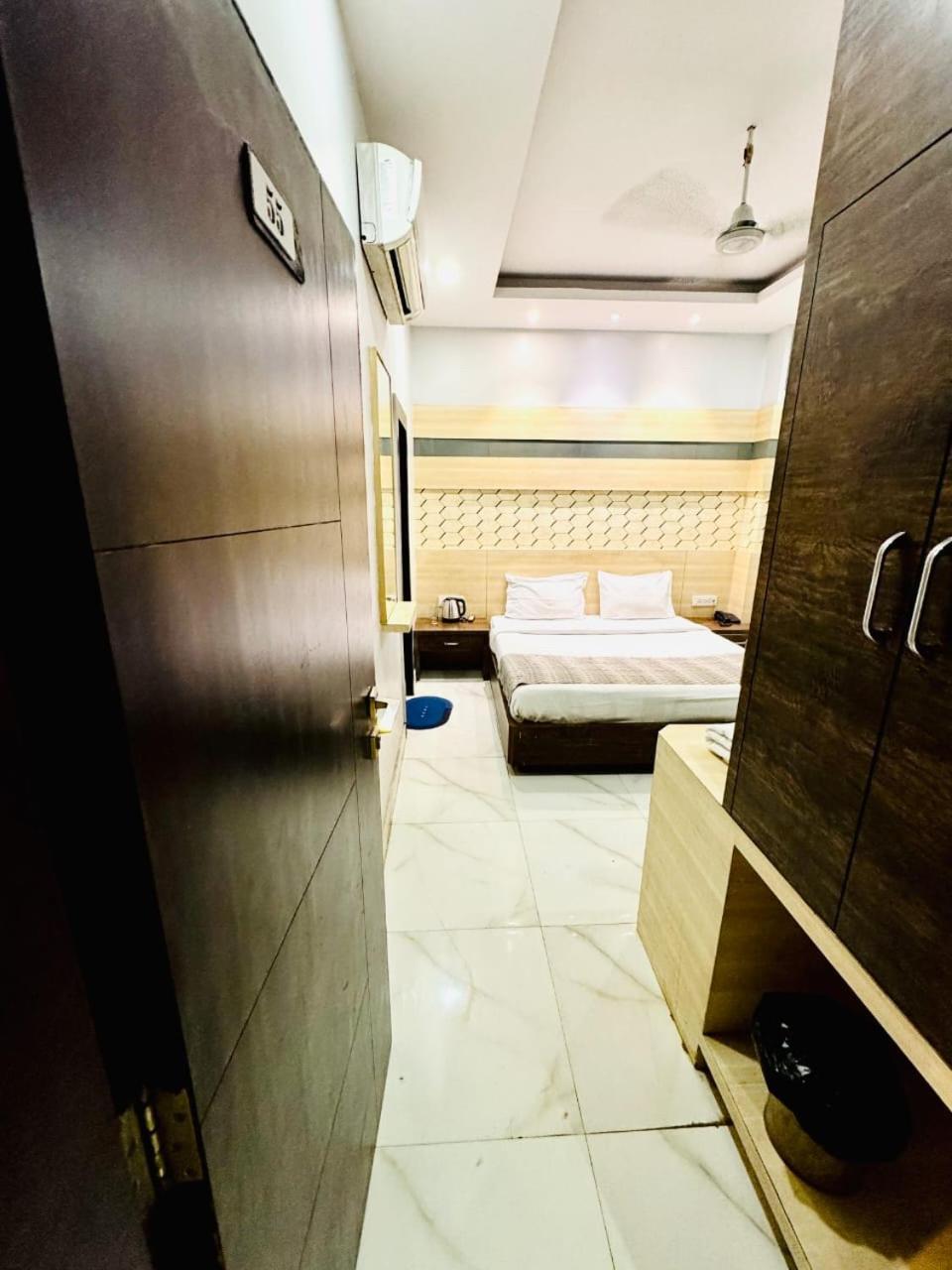 Hotel Megha Inn Lucknow Exterior photo
